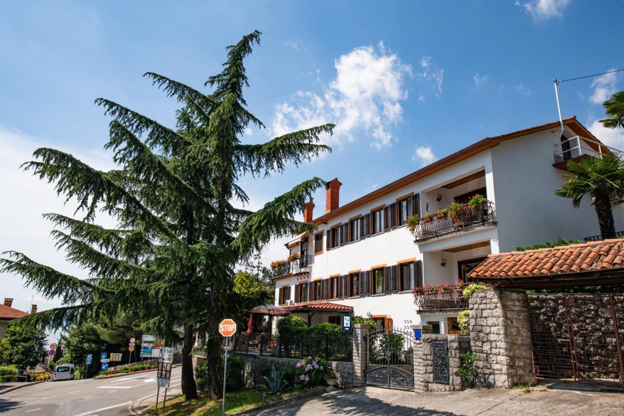 Apartment Amalia Volosko Opatija Exterior photo